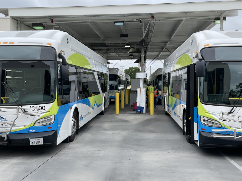 Foothill Transit alcanzó un nuevo récord en eficiencia de repostaje: 19,1 kg de hidrógeno en 6,5 minutos